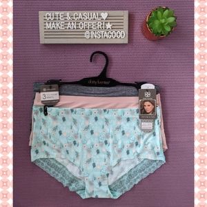 NWT Daisy Fuentes 3 Pack Seamless Underwear